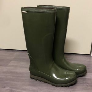 Sorel Joan tall gloss rain boots